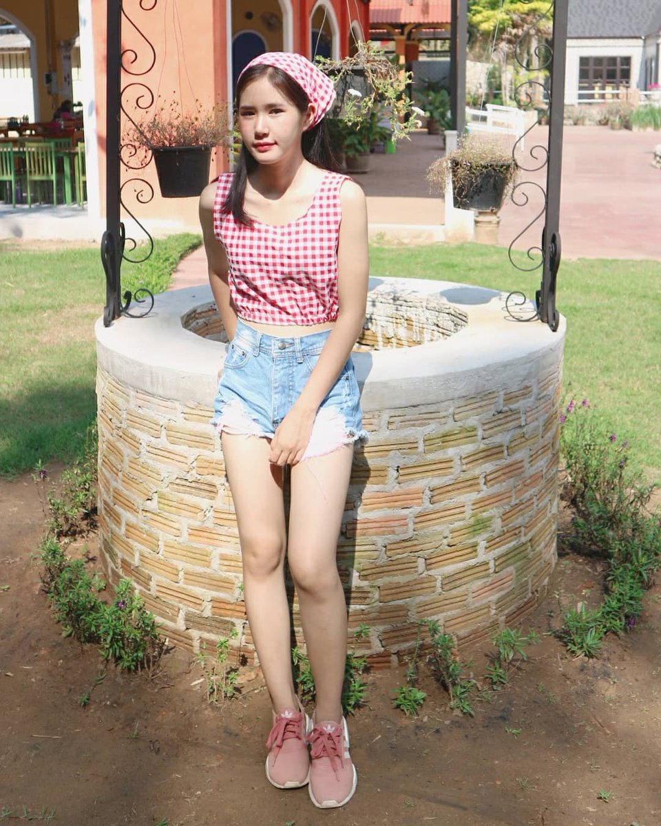 pukkad99's tweet photo. หาคนวิจารณ์อ่าาา
#วิจารณ์เสียว https://t.co/zMcKp5mmTR
