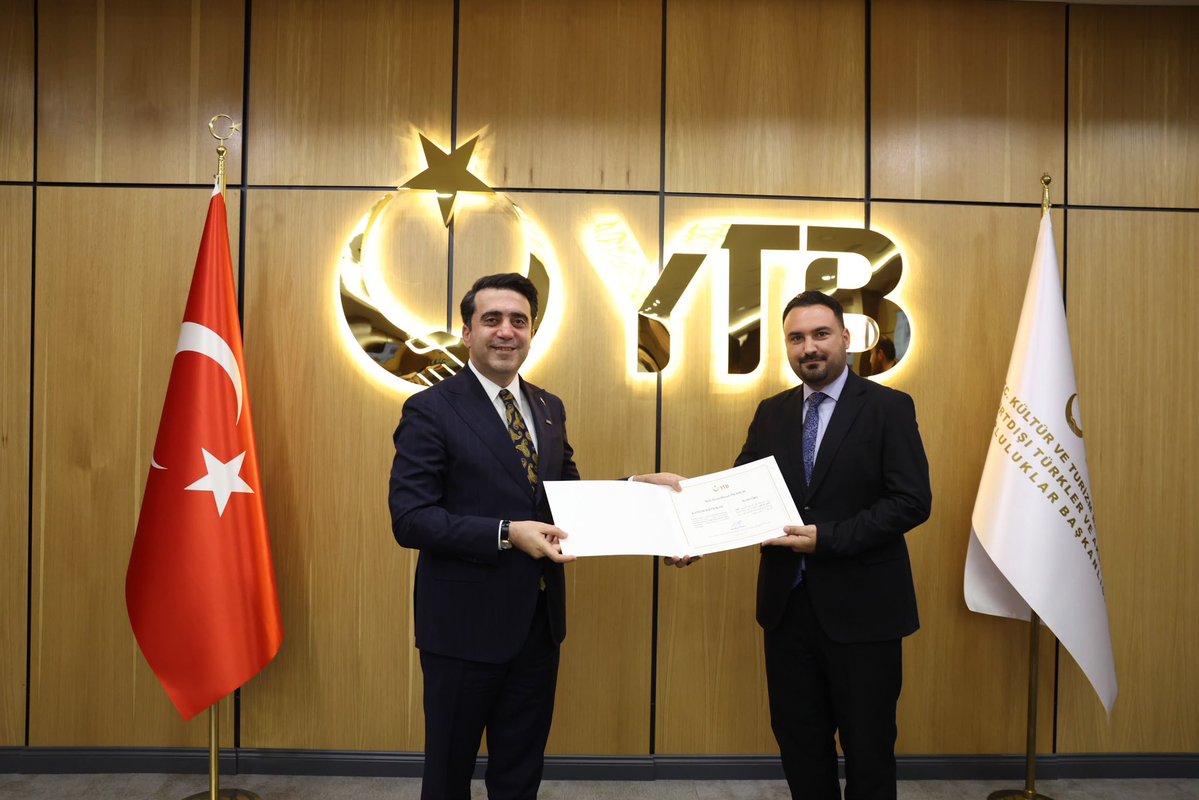 yurtdisiturkler's tweet photo. Iraklı Genç Liderler Programı’nın Ankara bölümü sona erdi!

Gerçekleştirilen eğitimler ve Başkanımız @haditurus’un katılımıyla düzenlenen sertifika töreninin ardından programın Ankara bölümü tamamlandı. Program kapsamında Iraklı genç liderler, Türkiye - Irak ilişkileri ve bölgesel gelişmelere ilişkin aldıkları derslerin yanı sıra, çeşitli etkinliklere de katıldı.

Iraklı Genç Liderler Programı, bir sonraki durağı olan İstanbul'da devam edecek.

#ıraklıgencliderler