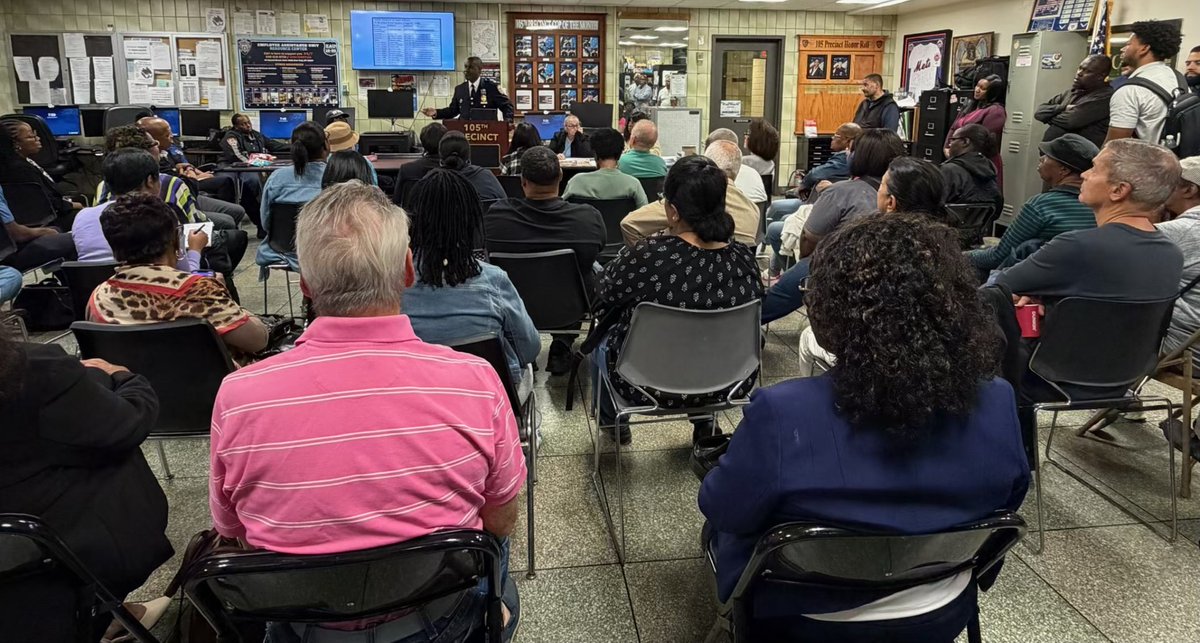 NYPD105Pct's tweet photo. We would like to thank everyone who attended our Community Council's September meeting.  Congratulations are in order for our July and August's Cops of the Month.  Excellent work!!!👏👏👏 https://t.co/ArWMOVdiCB