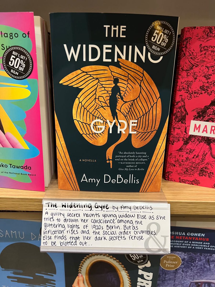 amykdebellis's tweet photo. My book is featured with a handwritten note card at Barnes &amp; Noble!!! 🤩🤩💖 https://t.co/ukBVqISVp7