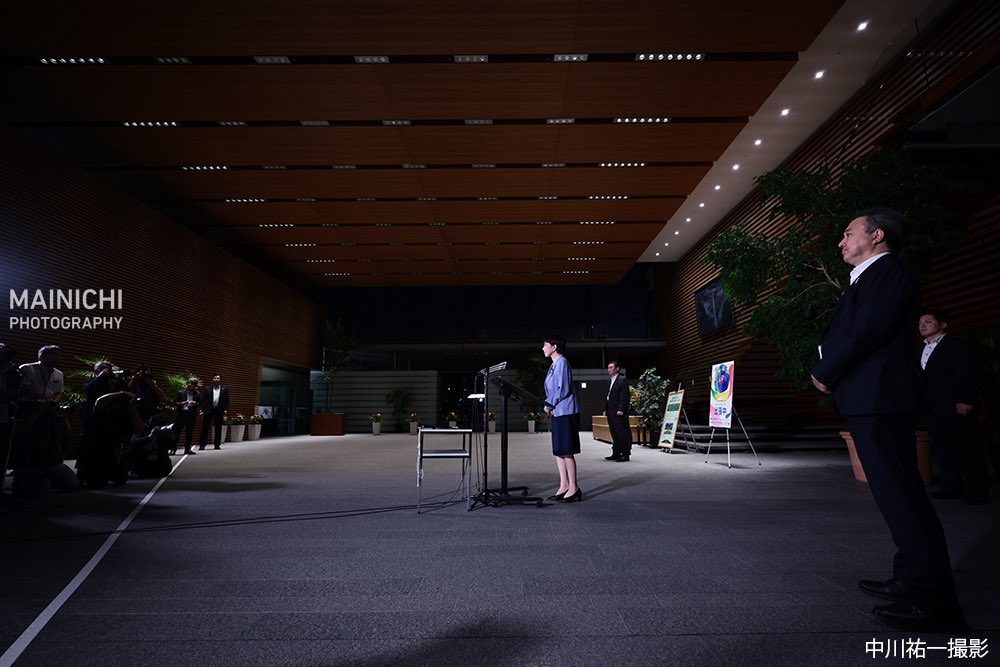 nandemo_watch1's tweet photo. 2021年自民党総裁戦：記者の囲み取材に毎日応じるか？

岸田文雄→○
河野太郎→×
野田聖子→○
高市早苗→○…？ https://t.co/lnZyqahnLY