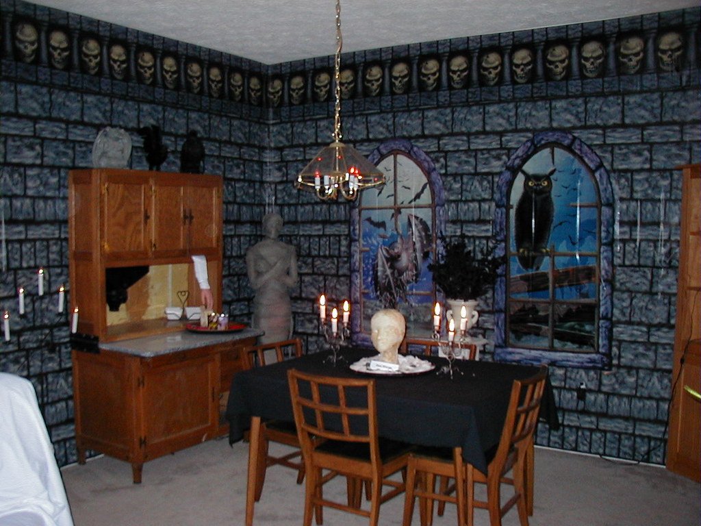 whirlpooltenor's tweet photo. I finished decorating! https://t.co/hgNCedvs3j