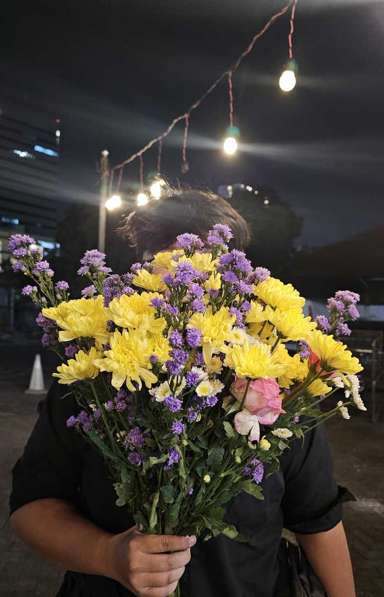 kommiession's tweet photo. Before and after hihihi🥰
Aku dibikinin flower ring sama ayanggg🥰✨️🧚‍♀️ https://t.co/OkZAXoTVuL