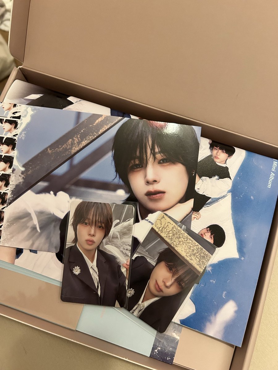 mia11xd's tweet photo. angel k ˚₊‧꒰ა 𓂋 ໒꒱ ‧₊˚ https://t.co/ET7aaiwLYl