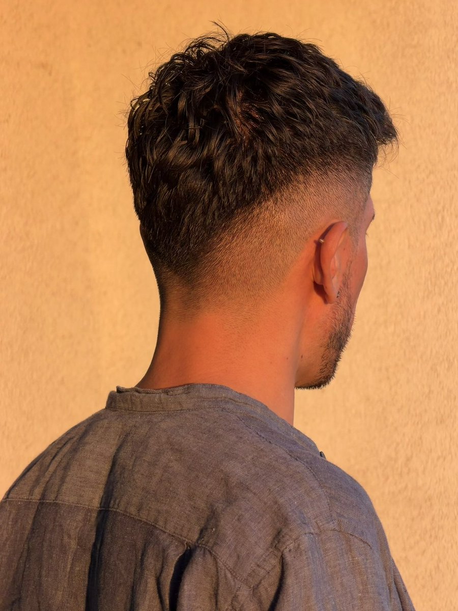 tanmalcriao's tweet photo. Qué lindo que es tener el pelo corto ❤️‍🔥 https://t.co/7y4KEQfvlN