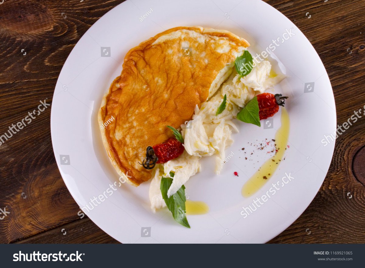 genieBirchtl's tweet photo. Viajé a la costa cantábrica, comi tortilla de patatas recién hecha al atardecer y escuché el viento entre acantilados; un día perfecto que me robó el corazón.， https://t.co/hZkbmQWBXr
