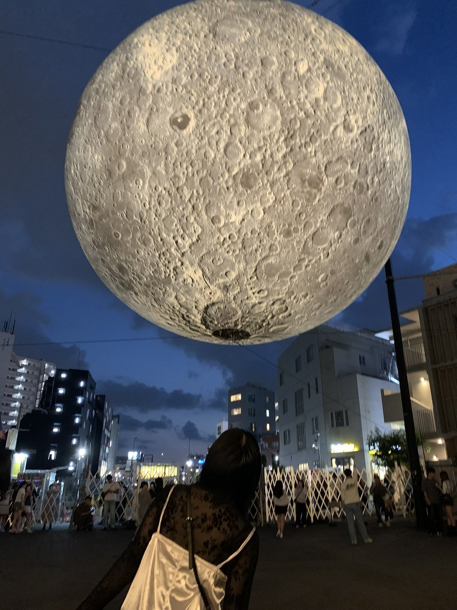 sharekn_kuru3's tweet photo. 大きな月を今年もみにいけますように☪︎*｡꙳

 #レズビアンさんと繋がりたい https://t.co/A3RNGIpimi