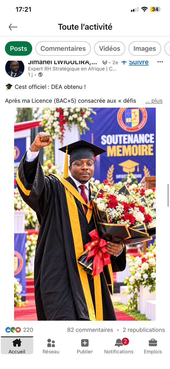 urbainmanoka's tweet photo. Veuillez m’excuser, mais cette affaire devient de plus en plus préoccupante.

Le 16 novembre 2025, ce monsieur annonce avoir soutenu un mémoire universitaire (captures 1 et 2), en indiquant notamment l’Université Cepromad. Or, à ma connaissance, cette université n’organise pas de soutenances en dehors de ses locaux.

Ensuite, le 29 septembre 2026, soit seulement 11 mois plus tard, il publie sur LinkedIn un message affirmant avoir obtenu un DEA. Fait étonnant, la personne figurant sur la photo (capture 3) ne semble même pas être lui.

Cette même photo a également été publiée sur X, où il se présente cette fois comme doctorant, soit à un niveau académique encore supérieur au DEA.

Dès lors, plusieurs questions se posent :
1. En RDC, l’obtention d’un DEA nécessite normalement 2 ans d’études minimum post-universitaire. Comment a-t-il pu obtenir ce diplôme en seulement quelques mois  soit 11 mois?

2. Quelle est l’université qui lui a effectivement délivré ce DEA ?

3. Comment une même personne peut-elle, en moins d’un an, prétendre avoir obtenu successivement une licence, un DEA, puis être devenue doctorant, voire laisser croire à un niveau doctoral ?

4. Quel a été exactement son parcours académique pour parvenir à une telle progression dans un délai aussi court ?