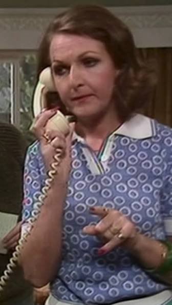 MarkHam80780803's tweet photo. “Yes, officer. My hamper hasn’t arrived from Fortnum and Mason and I’ve a strong suspicion Iran is involved.” https://t.co/75VtcxJyeD