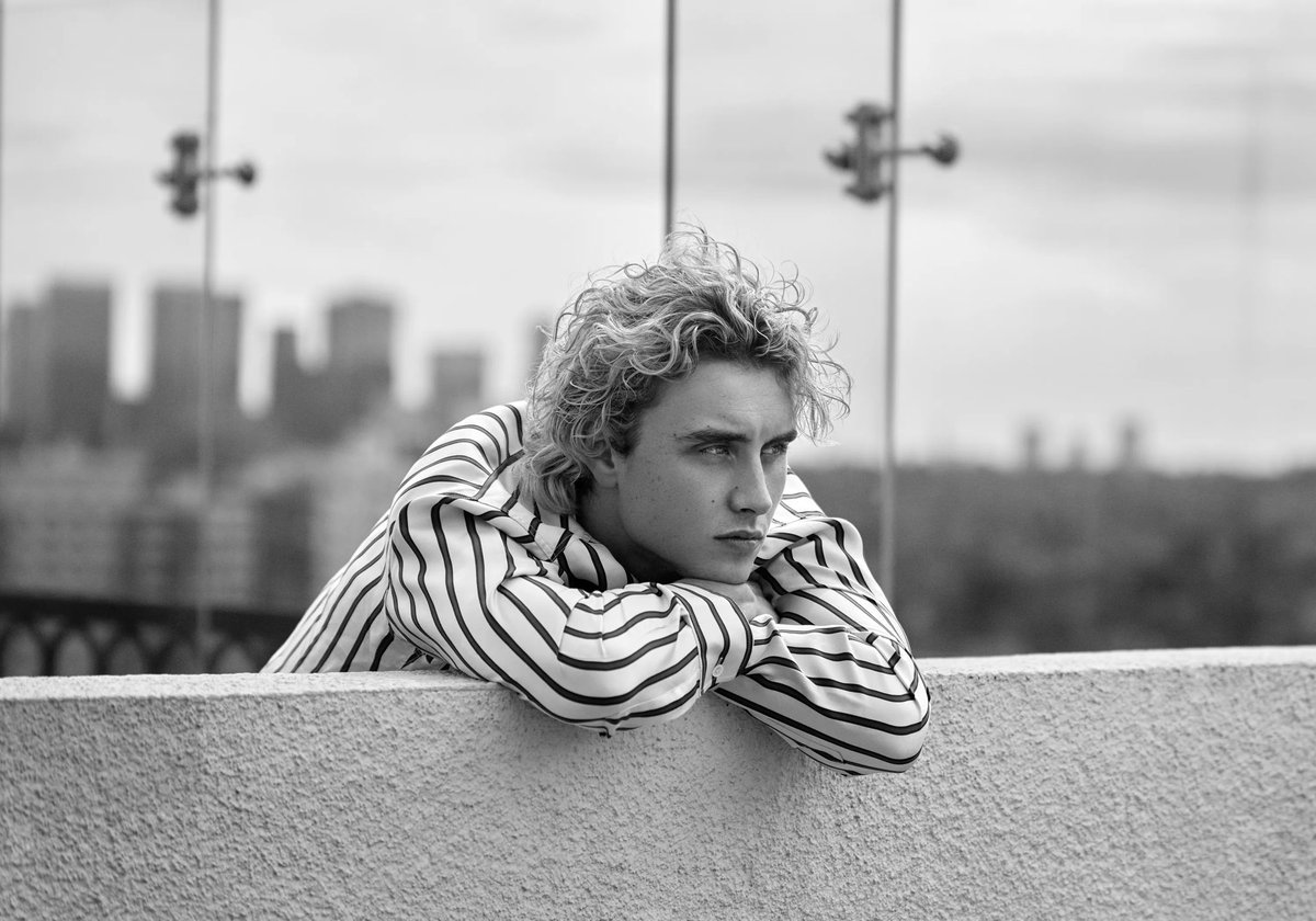jozadaupdates's tweet photo. He’s a superstar! More of Joseph Zada for The Hollywood Reporter. https://t.co/tsLz1WKU84