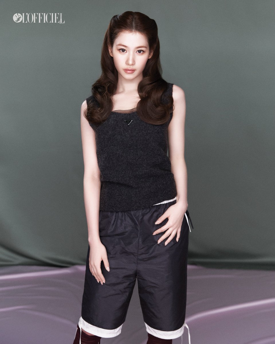 sanambys's tweet photo. Stepping into autumn with L’OFFICIEL, where effortless style meets a touch of bold edge. I loved exploring the contrast between cozy, textured layers and clean, sculptural silhouettes—from a casual knit set to a sleek crop top paired with a patterned skirt. https://t.co/GWHFmDqE5b