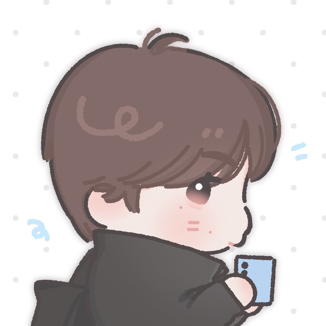 SK_shushumax's tweet photo. Piggy taking a sneaky photo 

#안톤 #anton https://t.co/KHu5hVbfh3