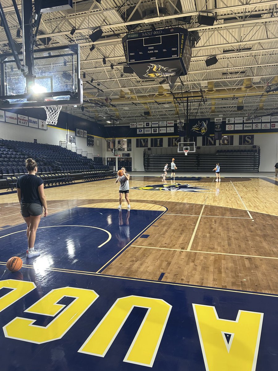 AugieWBB's tweet photo. WELCOME TO THE ELMEN CENTER🤩

#BuildingChampions ⚔️ https://t.co/m679idCsxl