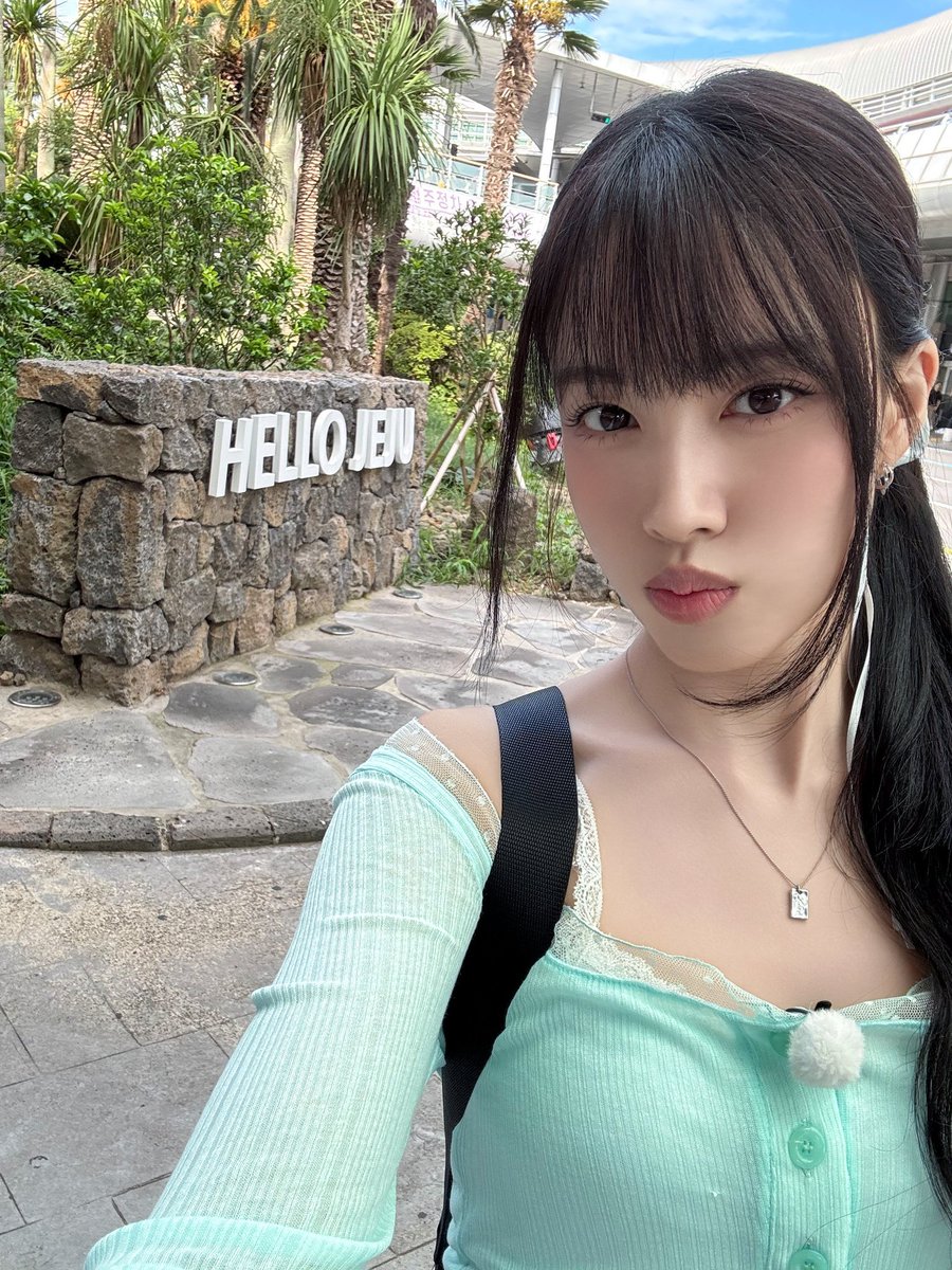 swithdaily's tweet photo. 261001 | @STAYC_official

MBC Save Me! Holmes

#STAYC #스테이씨
#Yoon #윤 https://t.co/1cmhysM1Ag