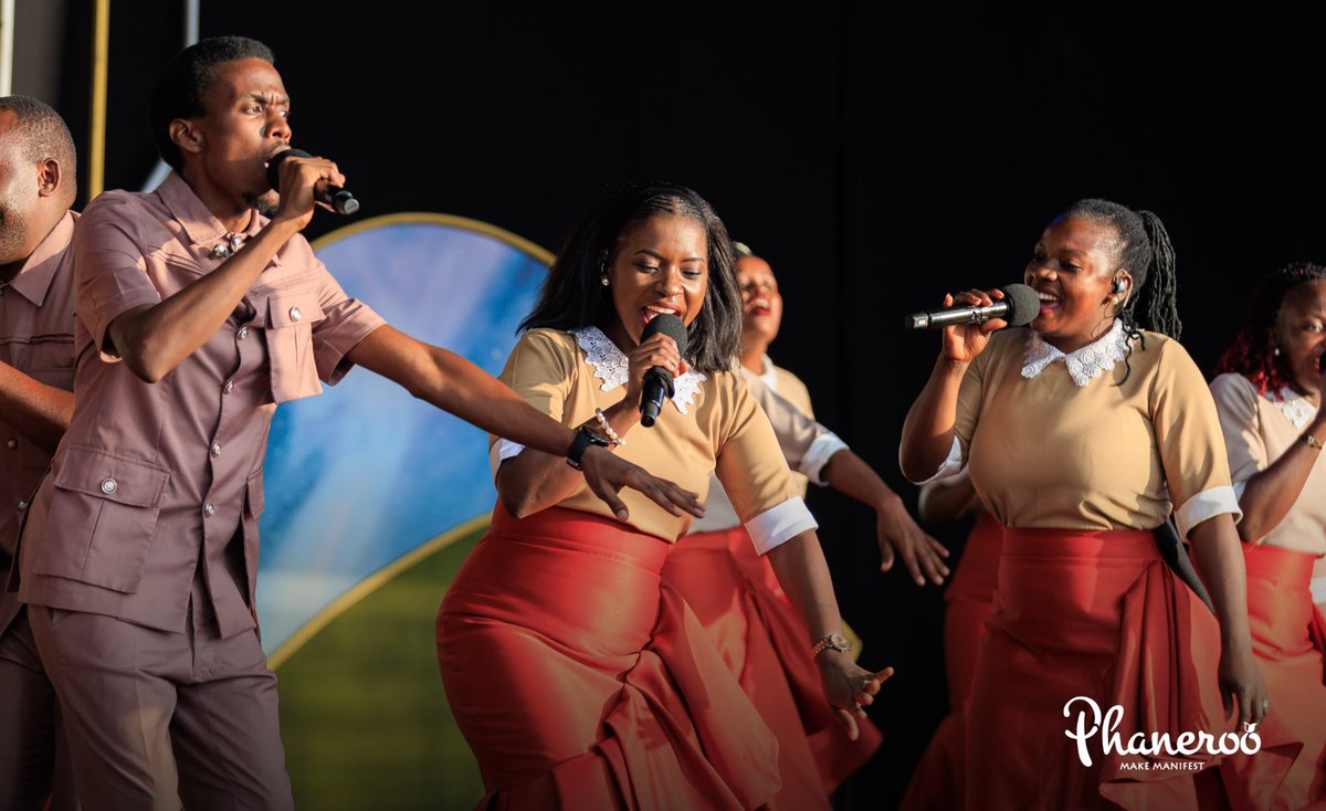 Phanerookampala's tweet photo. Where are those chains that once held me? I’m free! My sin is gone, how can it be? Look at what the Lord has done. I’m never going back to the way I was. I’ll sing, I’ll dance because I believe.

https://t.co/lrkzgvT6rX

#Praise 
#Phaneroo | #LiveNow https://t.co/hkONGgm6oc