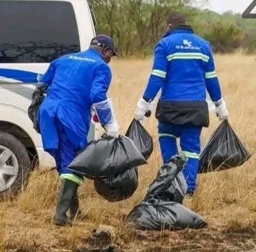 MwangiHub's tweet photo. Billionaires in polythene bags......!

Inaitwa maisha...... https://t.co/rZDdiUqkm5