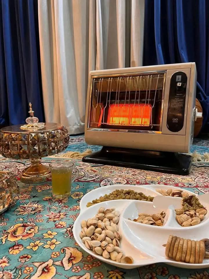 sjadafghan's tweet photo. کم کسان چې راز ساتلی ه�� هغه کامیاب دی
او اور يې پر دښمن بل وي چی څه به راسره وکړی تش په اوتو بوتو نه کېږې 
زمری اعلان نه کوی چې زه په ښکار پسې زم https://t.co/5aH0TrnYny