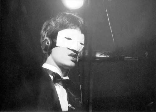BillPourquoimec's tweet photo. Ryuichi Sakamoto with Yellow Magic Orchestra at Hurrah nightclub in New York City, 1979 https://t.co/OVknR3aBNG