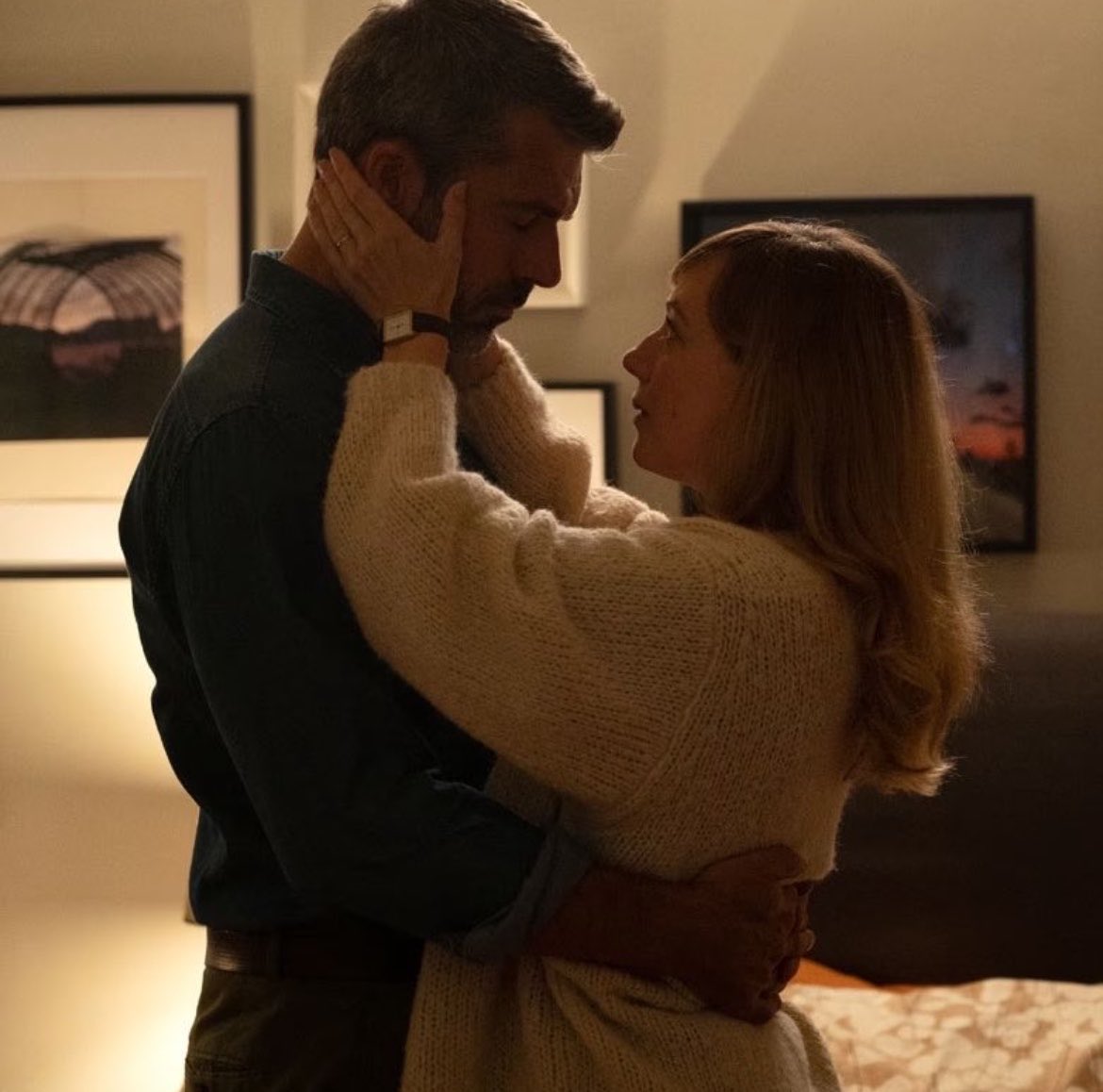 ParisGeller123's tweet photo. Doc potrà continuare per altre 10 stagioni, ma Andrea resterà sempre the man who can’t be moved perché il grande amore della sua vita sarà sempre e solo uno, non mi interessa il resto ❤️‍🩹 #Docnelletuemani4 https://t.co/f7P3NbXmEl