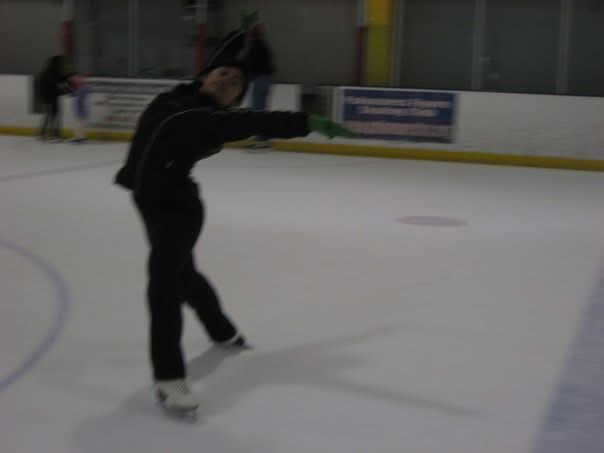 majoriin_'s tweet photo. @mimimorolll It’s been a long time since I’ve hit the ice but would be soooo fun to skate together! I realize I barely have any photos from when I skated bc lol I’m old https://t.co/UEPTYN6Vyj