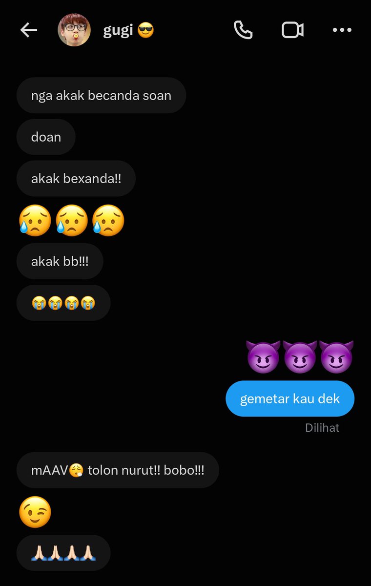 twoshadowsone's tweet photo. giliran di gas sesak nafas 😏 https://t.co/8tc5LdPhGx