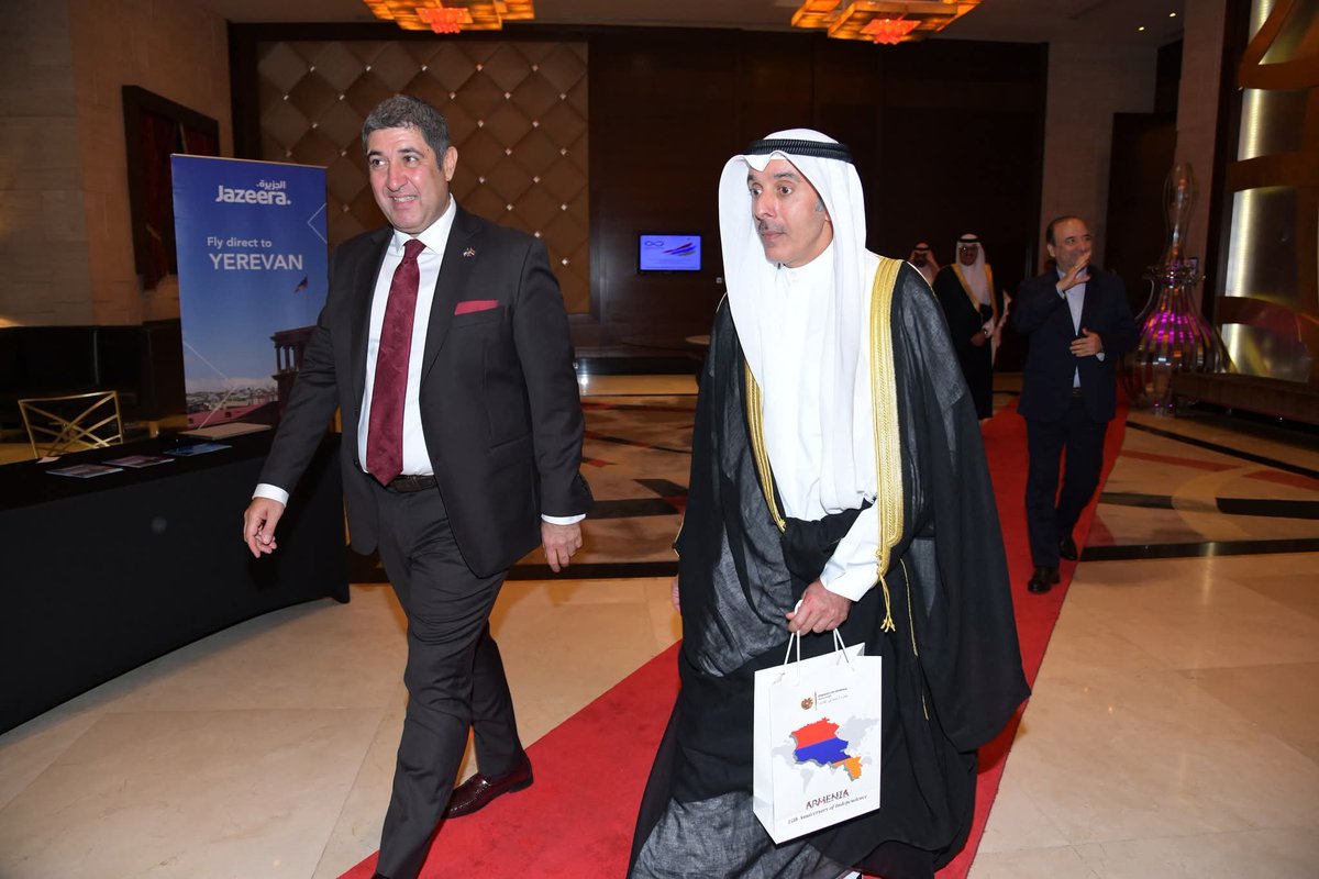 ARMinKuwait's tweet photo. 🇦🇲🇰🇼 On September 29, the Embassy of Armenia in #Kuwait hold official reception celebrating the 35th Independence Anniversary of the Republic of #Armenia.

🇦🇲🇰🇼 في 29 من سبتمبر أقيم في #الكويت حفل استقبال رسمي بمناسبة الذكرى الـ ٣٥ لاستقلال جمهورية #أرمينيا. https://t.co/kRBBv6oLFY