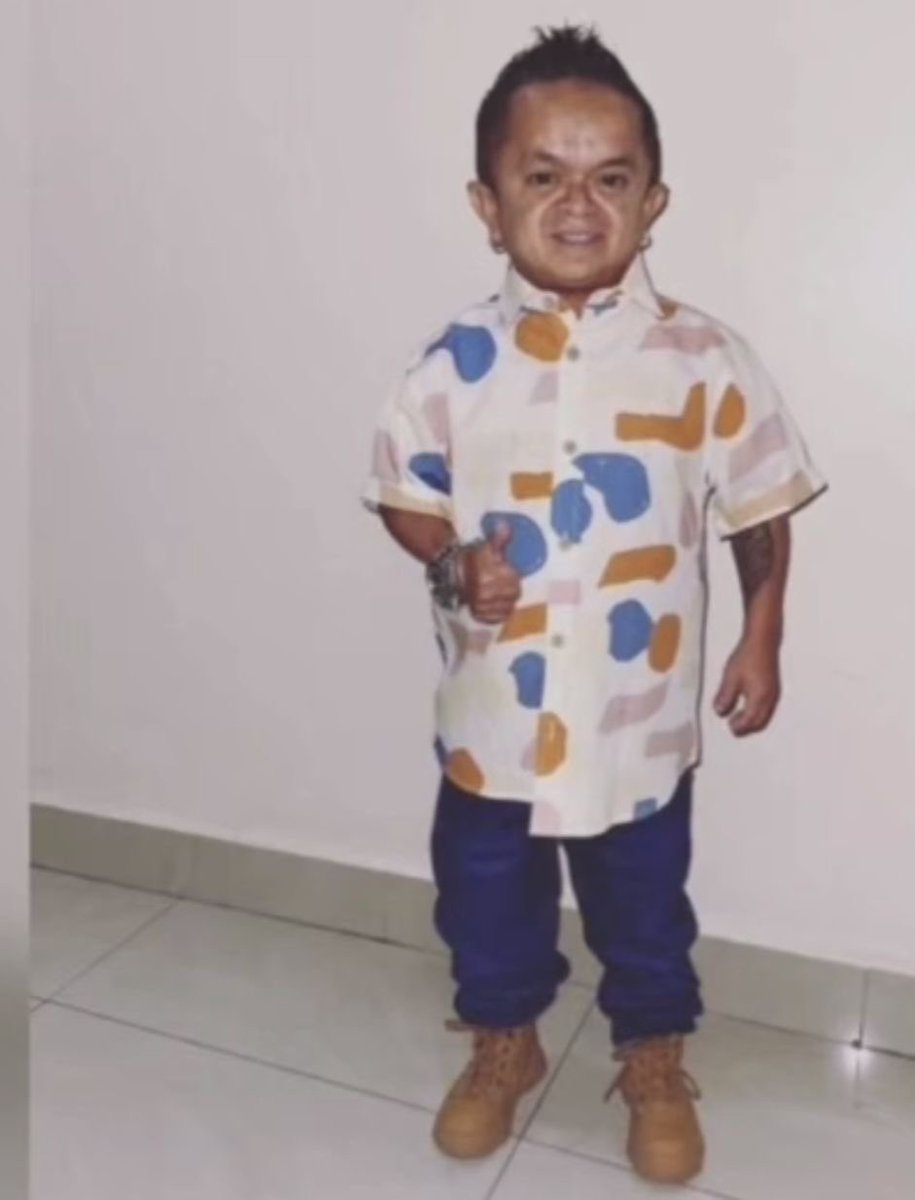 bruupascua's tweet photo. La foto que le saco vs. La foto que me saca https://t.co/zbmKvxm4Rr