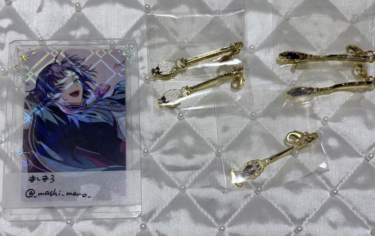 _mashi_maro_'s tweet photo. 《交換 譲渡》魔法使いの約束 まほやく 箒チャーム [A 中央の国・東の国・西の国]

譲:ヒースクリフ2 シャイロック2クロエ

求:ムル>シノor定価

日時要相談の上池袋手渡しのみ
⚠︎︎ムル1との交換最優先 https://t.co/Q31kZQOb6b