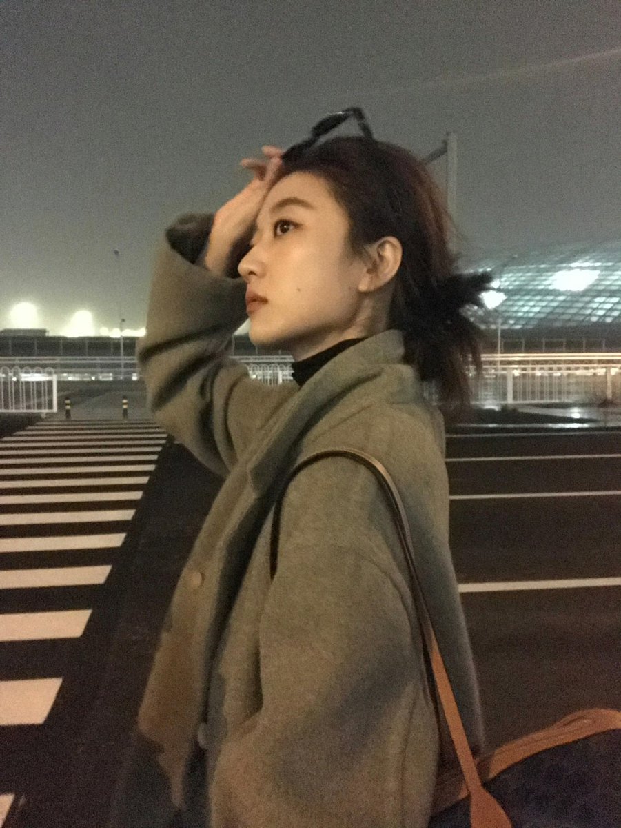 sq_niki's tweet photo. 261002 손천 공작실 웨이보

길가에서 몇장📷
#孙千 #손천 #SunQian https://t.co/pIxSFQ0SWD
