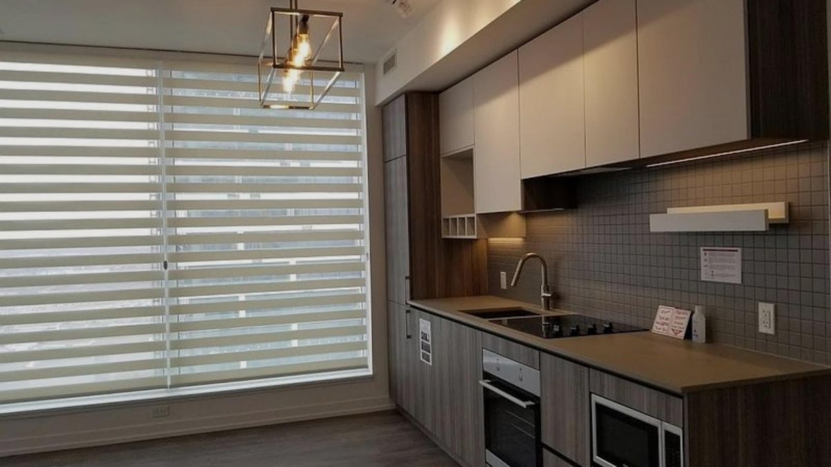 Ravrealty's tweet photo. Live stunningly at 898 Portage Pkwy #4002, Vaughan: 3-bed, 2-bath condo with views, amenities, parking, and transit access. https://t.co/9oBTXaZip1