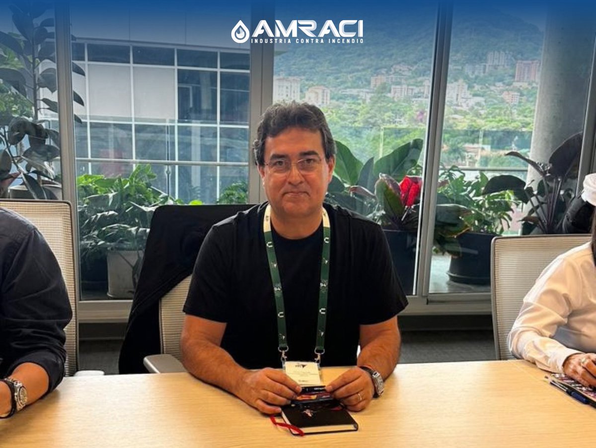 amracimx's tweet photo. En representación de AMRACI y CONAPCI, nuestro Director General, Víctor Espínola, participa en la Reunión de Directores de Cámaras de la Construcción junto a líderes de Guatemala, Perú, Argentina, Panamá, Paraguay, Colombia, Brasil, Costa Rica y México.
#AMRACI #CONAPCI https://t.co/QW7YseagTH
