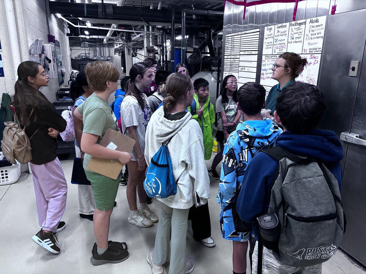 mps_russell's tweet photo. Tuesday, sixth grade HAL students from Russell and North Middle explored animal adaptations at the Henry Doorly Zoo. #TWolfPride https://t.co/EicnmUSaSy