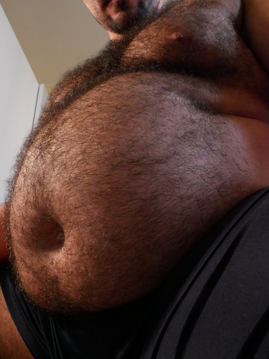 BearifiedCreatr's tweet photo. October 1st photo dump. 
Growing my own Halloween pumpkin.

#Gainer #WeightGain #GayBear #Feedee #BigBelly https://t.co/zoVZvQ1DhW