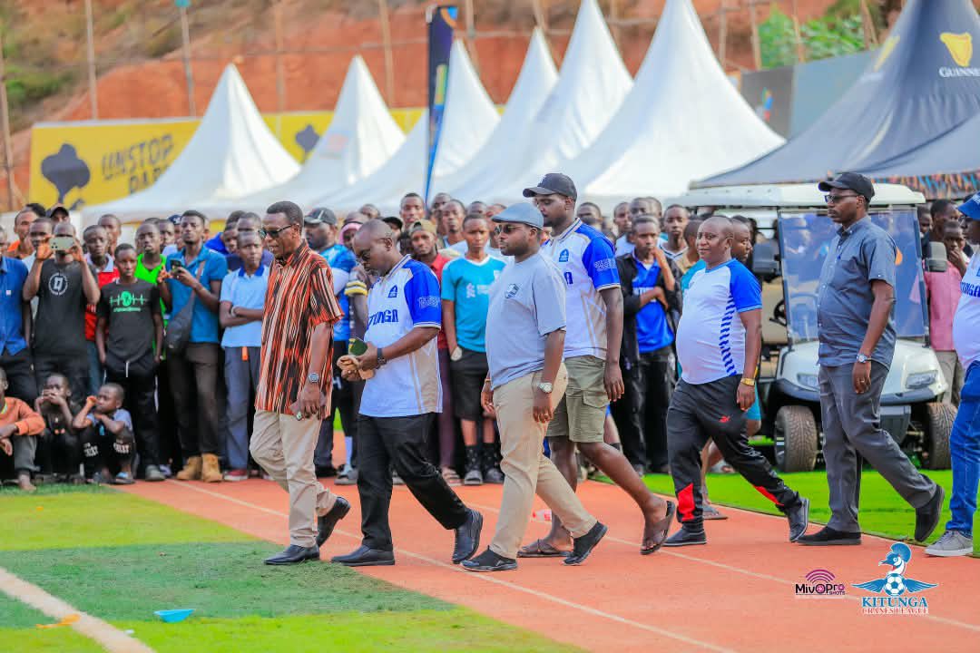 KatumbaSalim's tweet photo. On Saturday, 26th September, 2026, I joined @KitungaLeague on their Grand Finale of Season 9 in Ntungamo at the Africa Coffee Park. 
One of the most Grand Finales of the Schools leagues I have attended. 

I wish to congratulate the Old Boys of Mutuyera High School for such a successful Finale and the love for your school. 

I congratulate @AkahuriFc for being Champions of @KitungaLeague after 2 failed attempts of playing the Playoffs and winning the League on the third attempt. 
@Zonefc_KL you did not lose a final but put up a spirited and beautiful display, that made the final be a great final it was. 

Similarly, I wish to congratulate @MugangaFc for winning the Kintunga Cup on penalties against @KahondaFc. 

To the individual winners of the day, congratulations, it is always a pleasure for one’s individual efforts to be recognized. 

@KitungaLeague you set the bar so high, please keep up.