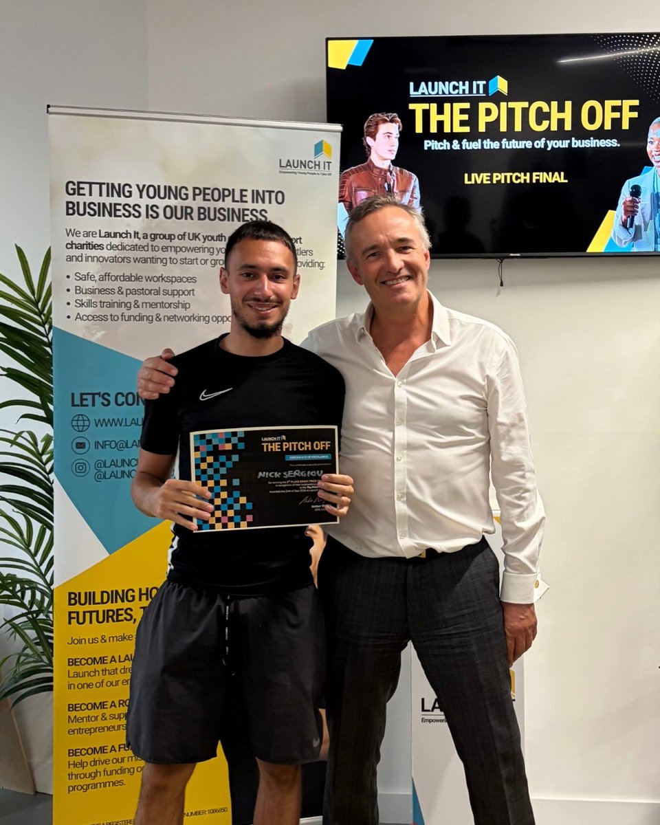 LaunchIt_UK's tweet photo. More moments from The Pitch Off -- this is what community and belief in young people actually looks like in action. 💛

If you want to support the next generation of business founders, we'd love to chat. Get in touch via https://t.co/HLIASEVuFJ or email laura@launchit.org.uk.🚀 https://t.co/cPplgWg39A