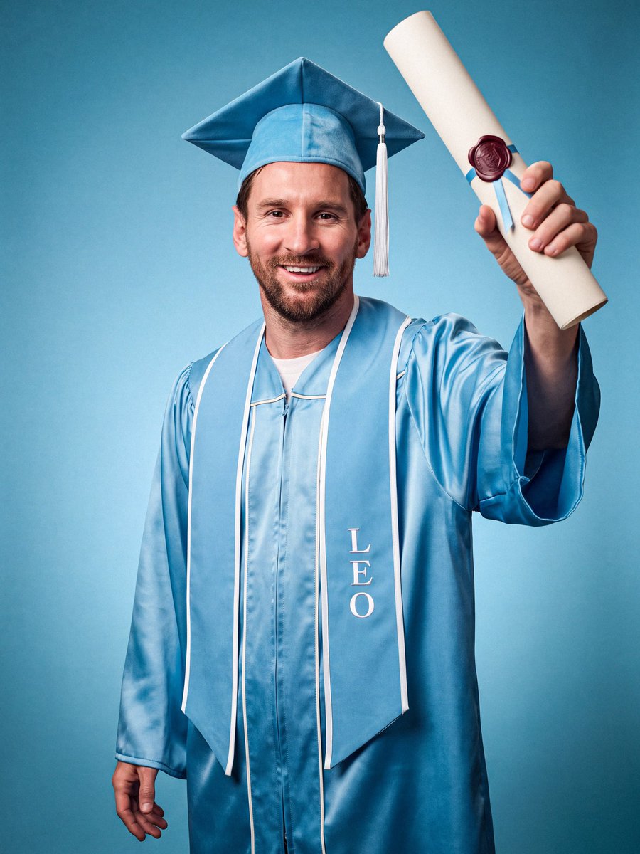 TheCookieteeGH's tweet photo. The GOAT 🐐 LM 1️⃣0️⃣🔥

Lionel Messi is set to receive an honorary doctorate degree (Doctor Honoris Causa) from the University of Buenos Aires (UBA) https://t.co/1Ce28beC4M