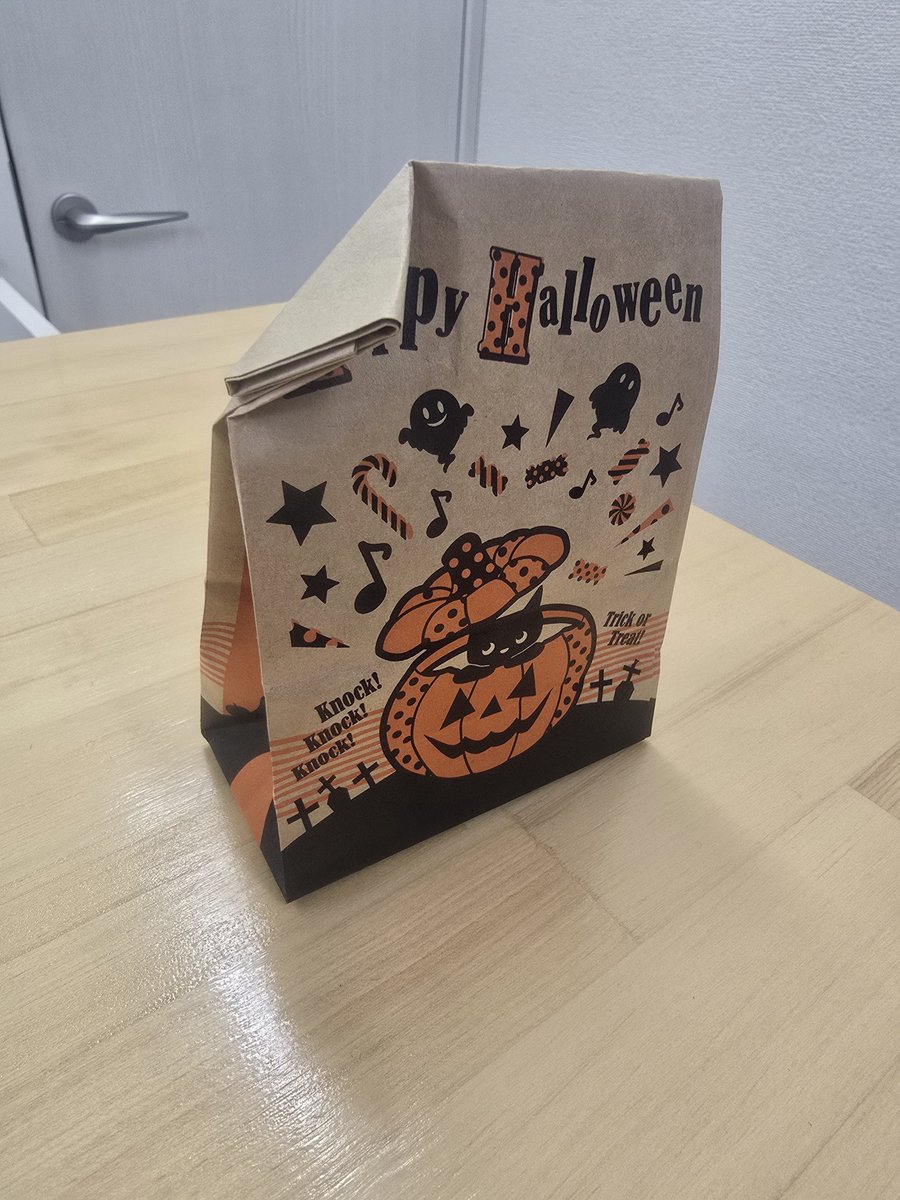 Biblioteca666's tweet photo. 粗品はこんな感じになってます🎃 https://t.co/vG2fyAUILj