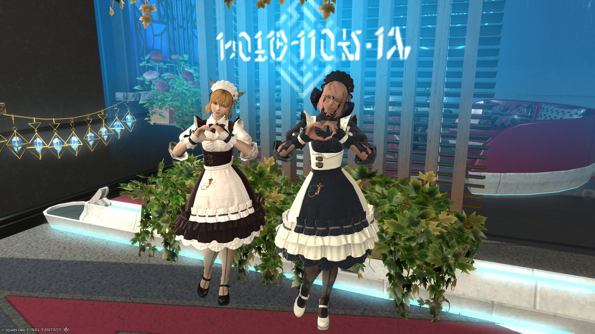 T_monomoko's tweet photo. いつもお手伝いして頂いているうずめさんがお誕生日だったということで沢山の方がサプライズお誕生日会をしにきて頂きました！
そして15日に当カフェが1周年を迎えることが出来そうです。内装を変えたりイベントも用意しておりますのでよろしくお願いします。
#廃屋カフェもこたぱんく #FF14 https://t.co/NWxbfv0QxM