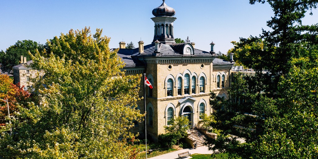 Exp_Brampton's tweet photo. How many Doors Open stops can you fit into one Saturday? 👀 

On October 3, explore 9 locations across #Brampton, including @visitpama the Lorne Scots Regimental Museum, @BramptonLibrary branches and a guided Downtown Brampton Heritage Walk. 

Each stop offers its own look at Brampton’s history, culture and community. 

Doors Open runs from 10 a.m. to 4 p.m. Find the full list of locations 🔗: https://t.co/w7Dm7cZCAf