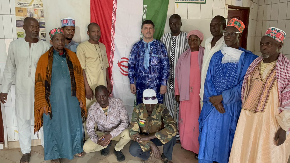 IRANinguinea's tweet photo. À l'occasion de la fête d'indépendance de la Guinée, j'ai eu l'honneur de visiter la belle région de Labé et d'échanger avec ses habitants si accueillants.
Nos nombreuses similitudes constituent un socle solide pour renforcer la coopération future entre l'Iran et la Guinée. https://t.co/dotdrSakMH