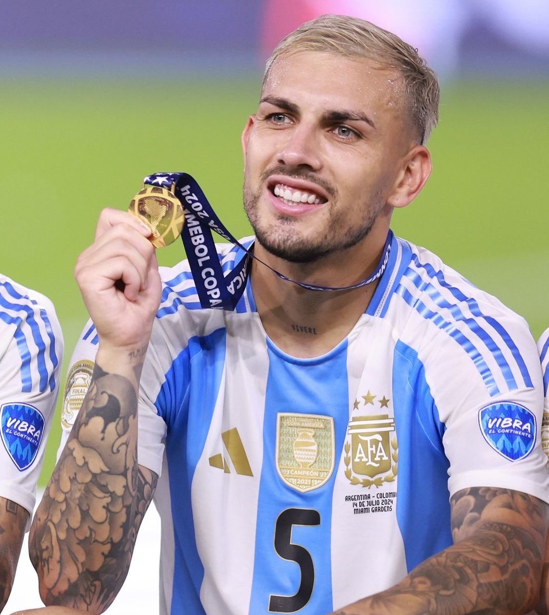 Tobs_fc's tweet photo. 🚨🎙️ Paredes: I never thought I would play a single World Cup final in my entire career. Messi made me play in 2. 

For that, I owe him everything. https://t.co/KXNRMdihUO