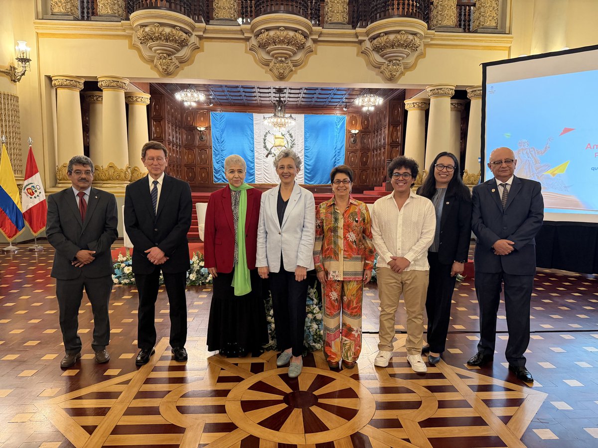 ICMGuatemala's tweet photo. En el marco de las actividades por el #RetornoMAA a Guatemala, el Dr. Alberto Vital Díaz de la @UNAM_MX
participó en el conversatorio “América Latina en Letras. Premios Nobel y su  Legado”, organizado por el @MdcGuate en el Palacio Nacional de la Cultura de Guatemala. https://t.co/wUO0Ew6m5N