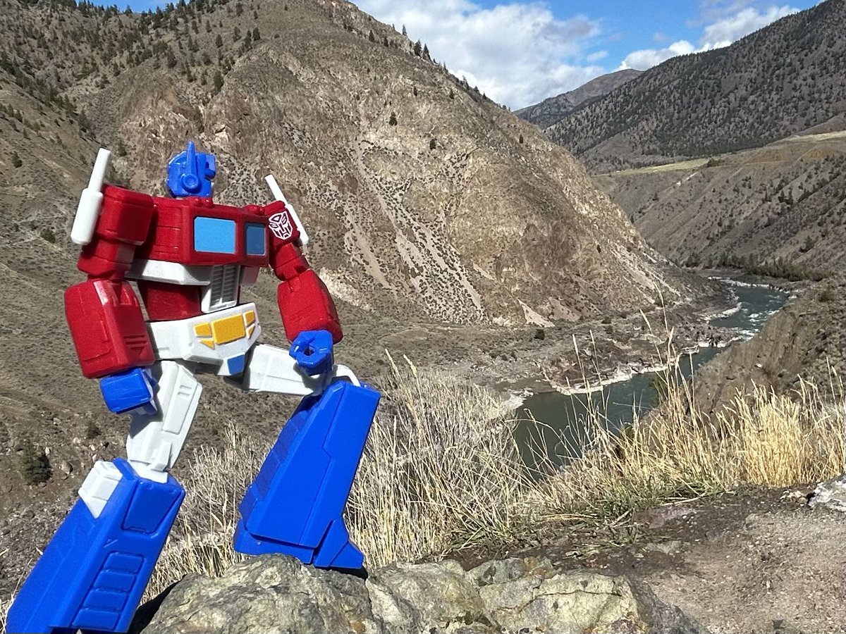 Nerdicon_'s tweet photo. Prime time in Canada 🇨🇦 https://t.co/NuHDIAqMH5