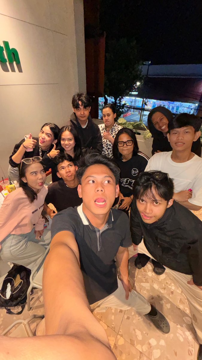 dinooorrrr's tweet photo. ibaratnya cipete my new journey https://t.co/xXN6mEMFaw