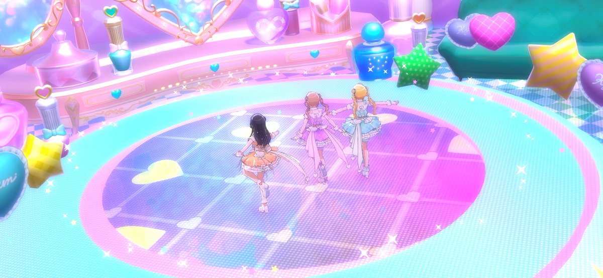 te_as2's tweet photo. やっと衣装そろった😻かわいすぎる https://t.co/1Tg5ESz9Sm