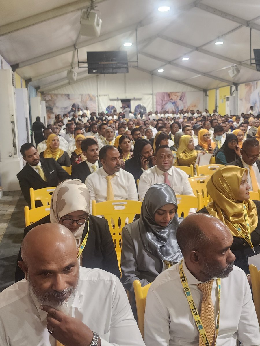 Mohamedfaisalv's tweet photo. އެމްޑީޕީ ކޮންގްރެސް ފެށިގެން ކުރިއަށް ދަނީ  
@MDPSecretariat https://t.co/Lb5QYgRiiM