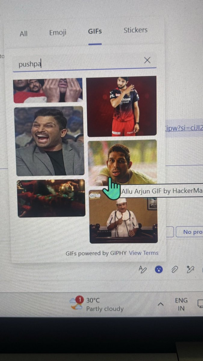 volksvish's tweet photo. Teams GIFs lo Pushpa ani search chesi try cheyandi 😂😂 https://t.co/2p6gpVHCe5