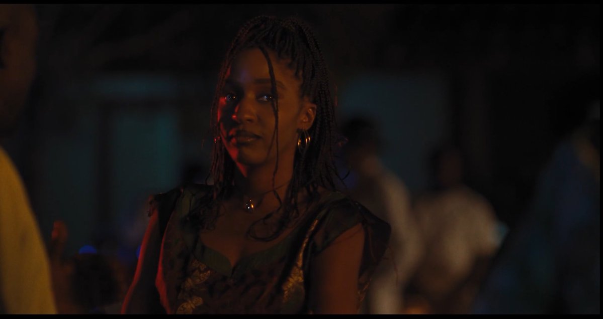 beuck_'s tweet photo. first look at golden globe winner ayo edebiri in ‘clarissa’ out dec 11!!!!  

im shaking she looks like a dream https://t.co/hPijwRWFbo