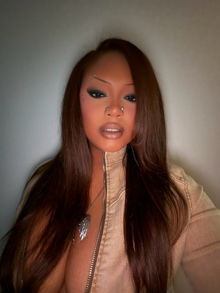 H111GHH's tweet photo. had to go brown for the fall 🙂‍↕️ https://t.co/8sspUgSB3N