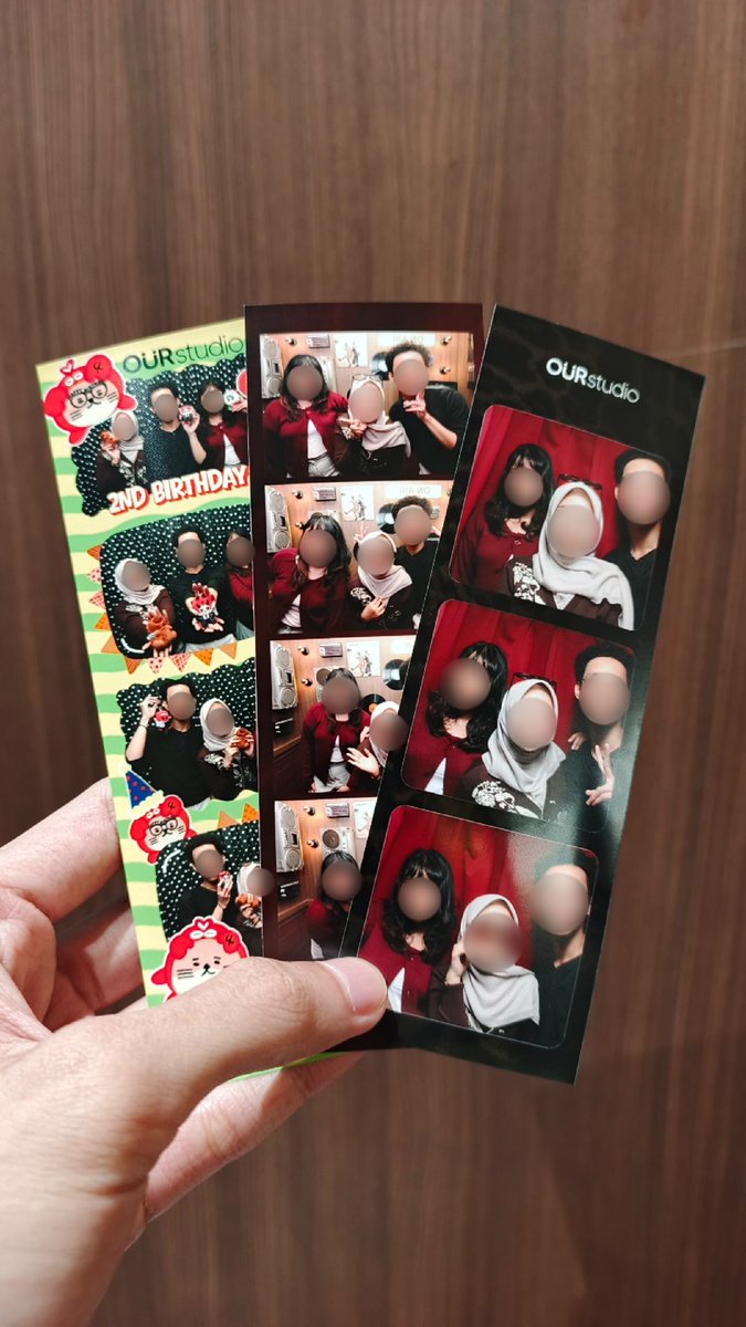 deppmmy's tweet photo. 𐙚 ‧₊˚ ⋅ 𓂃 ࣪˖
edisi nempelin poster bday #TOMMYSITTICHOK di Blok M 🫵🏻💌

tencu so much untuk kedua temen cu yg udah rela meluangkan waktu, tenaga, dan kesabarannya buat nemenin aku ke Blok M 😭🫶🏽 — maaf &amp; makasih udah ikut terseret ke dalam perfangirl an ini ૮ ˶ᵔ ᵕ ᵔ˶ ა💗 https://t.co/0SnH3ANQAo